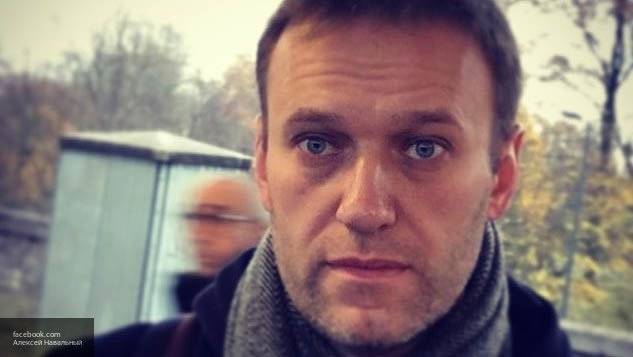 Алексей Навальный - Александр Асафов - Навальный - Политолог заявил, что основная задача Навального на выборах - радикализация протеста - newinform.com - Москва - Россия