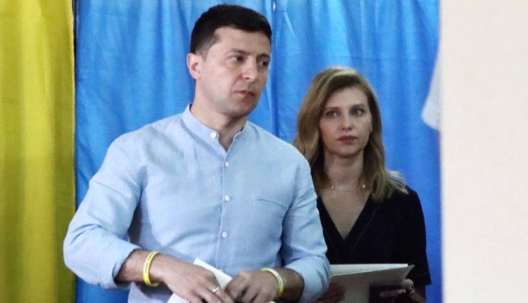Владимир Зеленский - Святослав Вакарчук - Юлия Тимошенко - Зеленский позвал на переговоры Вакарчука и пообещал посадки - newtvnews.ru - Украина