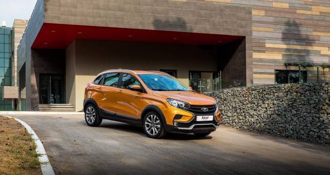 Начались продажи LADA XRAY Cross с новым силовым агрегатом - autostat.ru - Россия