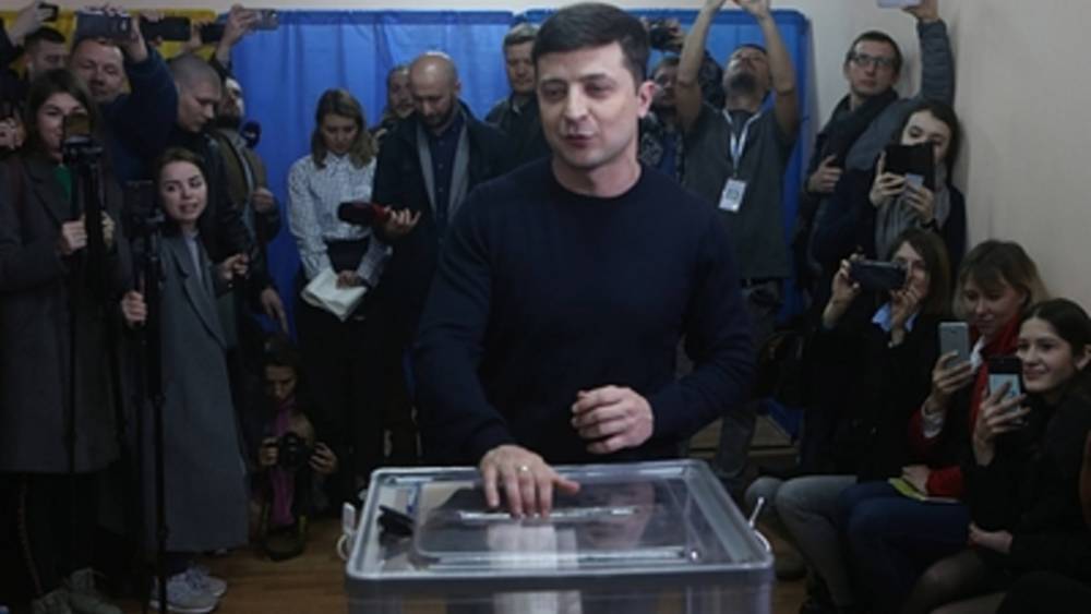 Владимир Зеленский - Петр Порошенко - Юрий Бойко - Порошенко обошел Зеленского на выборах в Раду. Но есть нюанс - tsargrad.tv - Украина