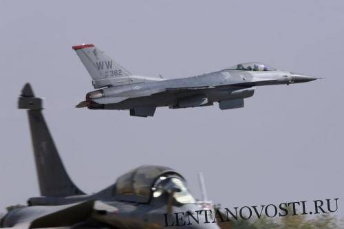 В Индии 41-летний F-16 сбил новейший российский МиГ-35 - lentanovosti.ru - Россия - США - Техас - Индия