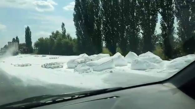 Попавшая в ДТП фура с мукой парализовала движение на подъезде к Воронежу – Новости Воронежа и Воронежской области – Вести Воронеж - vestivrn.ru - Воронеж