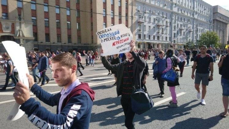 Любовь Соболь - Алексей Навальный - Сергей Цеков - Илья Ремесло - На митинг в Москве пустили только лояльных оппозиции журналистов - polit.info - Москва - Россия - Киев
