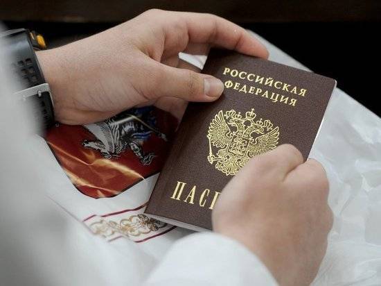Александр Данилюк - Украина готовит секретную месть за выдачу российских паспортов жителям Донбасса - vestirossii.com - Москва - Россия - Украина - Киев - обл. Донецкая - Луганская обл. - Донбасс - Славянск - Краматорск