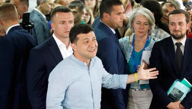 Владимир Зеленский - Владимир Путин - Петр Порошенко - Виктор Медведчук - Юлий Тимошенко - СМИ Запада: Зеленский получил все, что хотел. Обратной дороги нет - eadaily.com - Москва - Россия - Украина