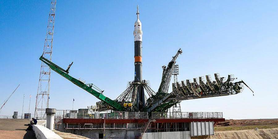 Лука Пармитано - Александр Скворцов - Эндрю Морган - США обнаружили на орбите Земли появившийся после пуска "Союза" неизвестный объект - ruposters.ru - Россия - США