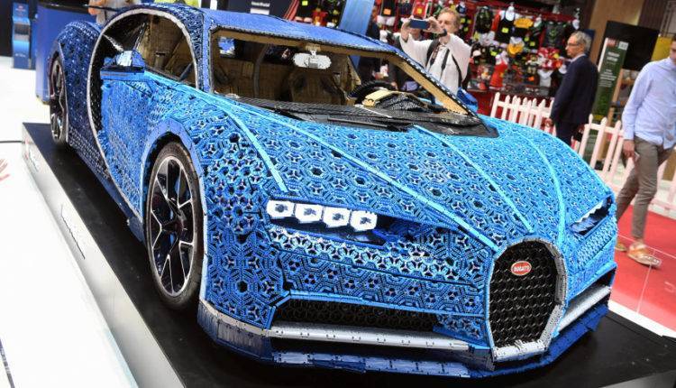Елена Ширяева - Дорогая игрушка: в Россию привезли Bugatti Chiron, собранный из лего - newtvnews.ru - Россия - Франция