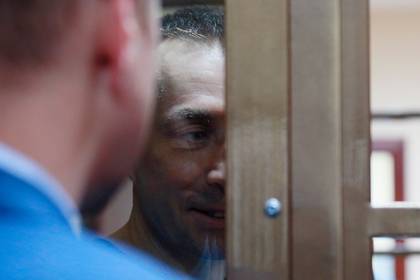 Дмитрий Захарченко - Сдавшую полковника-миллиардера Захарченко сообщницу отпустили на волю - lenta.ru - Москва