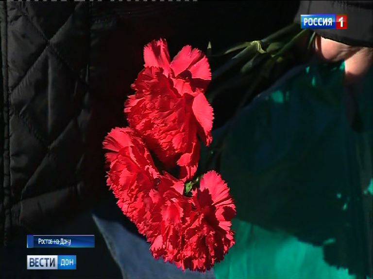 Мемориальную доску Владимиру Катальникову открыли в Шахтах - dontr.ru - Донецк - Ростовская обл.