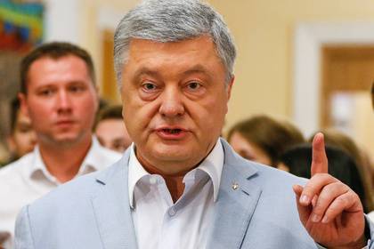Владимир Зеленский - Петр Порошенко - Святослав Вакарчук - Порошенко собрался расшатать Украину - lenta.ru - Украина