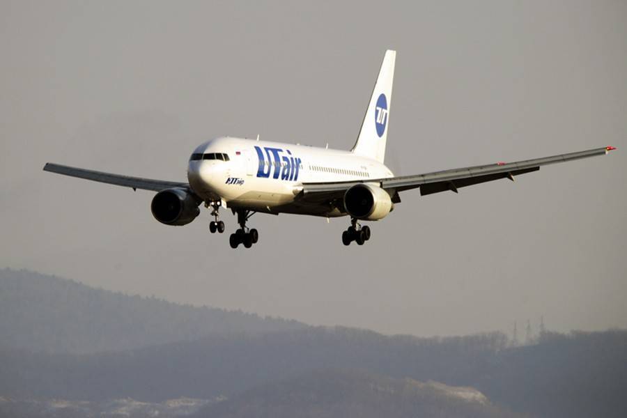 Самолет Utair вернулся в Тюмень после срабатывания датчика неисправности шасси - m24.ru - Москва - Россия - Турция - Тюмень - Минеральные Воды - Самара - Сургут - Уральск - Ереван - Прага