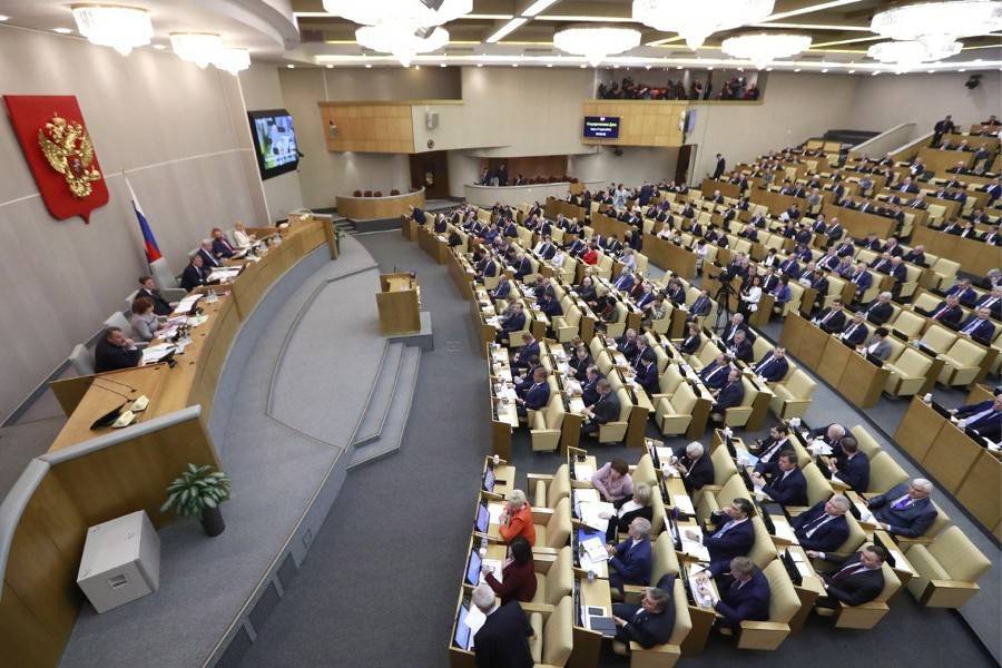 Владимир Путин - Руслан Бальбек - Александр Данилюк - В Госдуме оценили заявление Киева по выдаче паспортов РФ в Донбассе - m24.ru - Москва - Россия - Украина - Киев - Крым - обл. Донецкая - Луганская обл. - ДНР - ЛНР - Донбасс
