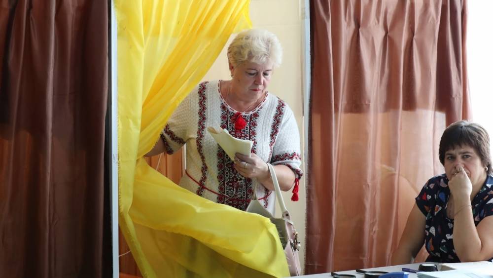 Владимир Зеленский - Петр Порошенко - Святослав Вакарчук - Александр Турчинов - Юлий Тимошенко - Иван Мезюхо - «Оппозиционная платформа» сообщила о попытке фальсификаций в Донецкой области - riafan.ru - Украина - Киев - обл. Донецкая