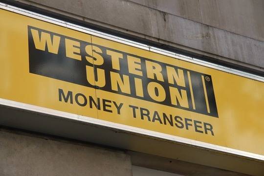 Western Union ограничивает переводы за рубеж - versia.ru - Россия - Китай - Казахстан - Киргизия - Вьетнам