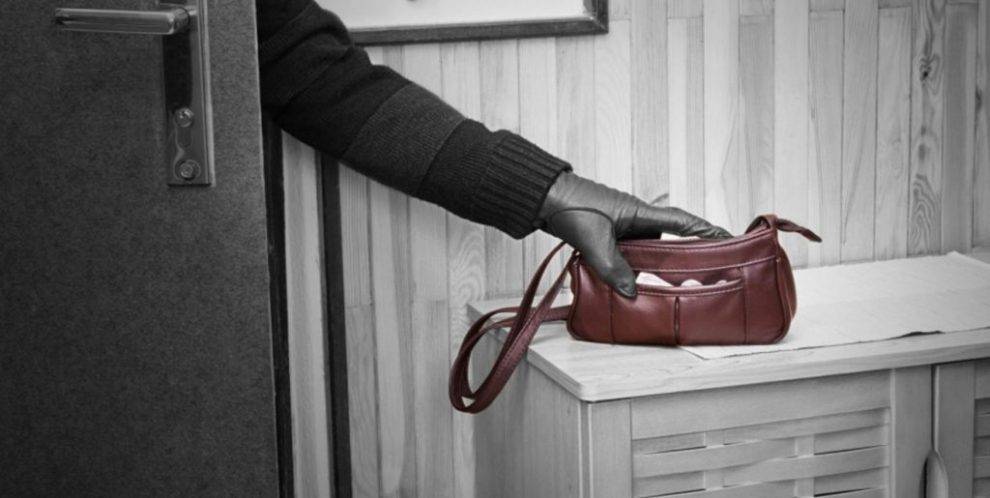 Глазовчанин воровал вещи из незапертых квартир - gorodglazov.com - Удмуртия