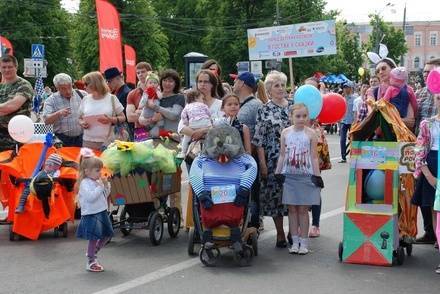 Детский транспорт пройдет парадом по Автозаводскому району - vgoroden.ru - Россия