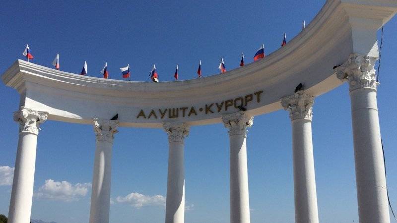 Турист в Крыму попал под катер и остался без голени - polit.info - Россия - Крым - Крым
