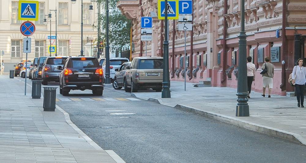 ЦОДД проанализирует возможность сокращения размеров парковочных мест - m24.ru - Москва - Россия - Московская обл.
