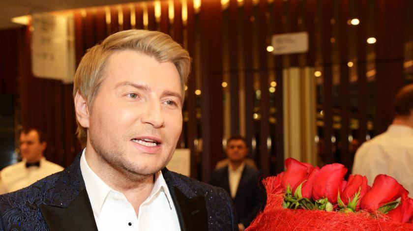 Анита Цой - Николай Басков - Анна Семенович - "В красном - прекрасен!": Басков вызвал у Семенович желание раздеться - utro.ru - Россия