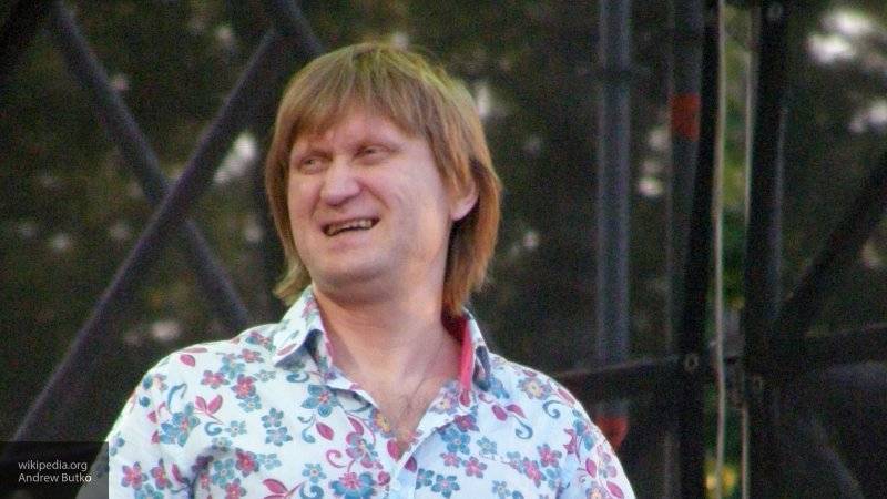 Андрей Рожков - Петр Ветров - Звезда "Уральских пельменей" рассказал, как смог быстро восстановить сломанную пятку - nation-news.ru - Екатеринбург