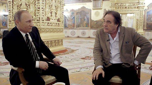 Владимир Путин - Борис Джонсон - Сергей Скрипаля - Оливер Стоун - Почему Путин сделал разворот на 180 градусов по делу об отравлении Скрипалей - geo-politica.info - Москва - Россия - Китай - США - Англия - Италия - Лондон - Франция