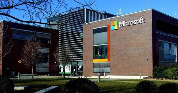 Вильям Гейтс - Microsoft заплатит миллионы долларов, чтобы не признаваться в откатах и взятках - cnews.ru - США - Венгрия