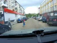 ГИБДД опубликовало видео наезда на 4-летнего ребенка и обращается к родителям - ТИА - tvernews.ru - Россия - Тверь