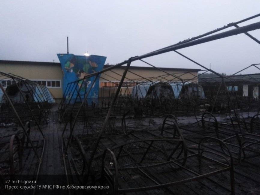 МЧС раскрыло детали пожара в палаточном лагере под Хабаровском, где погибли 3 человека - newinform.com - Хабаровский край - Хабаровск