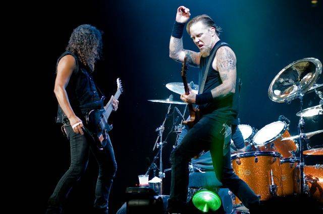 Виктор Цой - Metallica исполнила песню Виктора Цоя «Группа крови» на концерте в Лужниках - aif.ru - Москва - Россия - США - Лос-Анджелес - Лиссабон