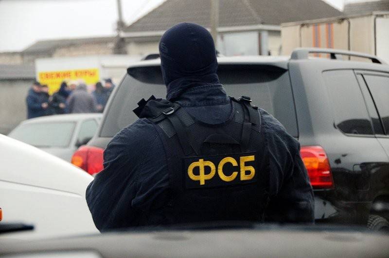 Владимир Путин - Валерий Горелых - В России задержали положивших муляж бомбы на пути кортежа Путина (видео) - ghall.com.ua - Россия - Екатеринбург - Свердловская обл. - Уральск