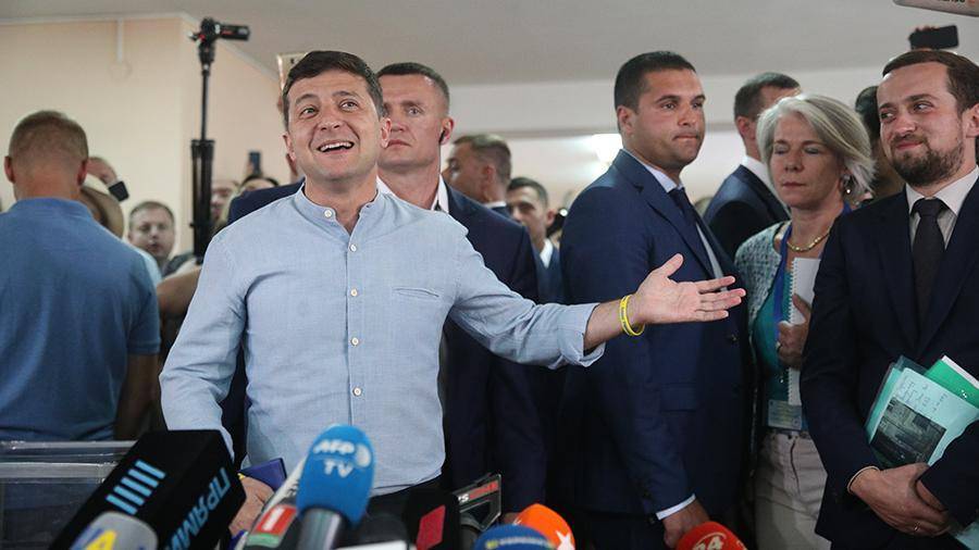 Владимир Зеленский - Петр Порошенко - Зеленский назначил Алексея Данилова на пост замглавы СНБО - iz.ru - Украина - Луганская обл. - Луганск