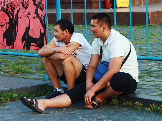 Евгений Семенов - Статистики прокомментировали аномальный приток мигрантов в Россию - vestirossii.com - Россия - Украина - Армения - Казахстан - Узбекистан - Киргизия - Таджикистан