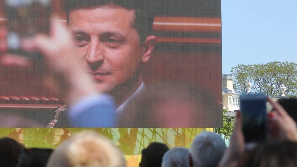 Владимир Зеленский - Петр Порошенко - Михаил Погребинский - Киевский политолог рассказал, чего боятся американцы в ситуации с Украиной - riafan.ru - Москва - Россия - Украина - Киев - Вашингтон