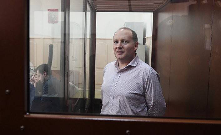 Владимир Путин - Эммануэль Макрон - Майкл Калви - Артем Аветисян - Bloomberg: Партнера инвестора Калви не&nbsp;отпускают из&nbsp;тюрьмы. Даже в&nbsp;свое жилье. - geo-politica.info - Россия - Франция