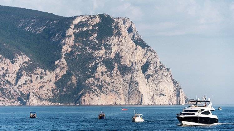 В Алуште мужчина попал под катер - crimea.ria.ru - Крым - Симферополь
