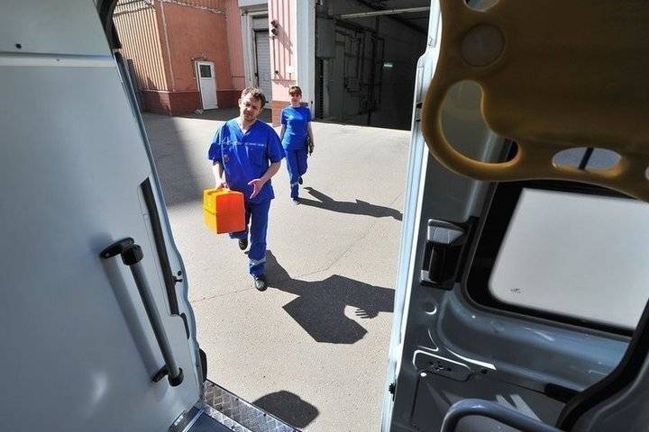 Дмитрий Морозов - Депутат Госдумы: звонок в скорую должен означать согласие на оказание помощи - МК - mk.ru - Россия