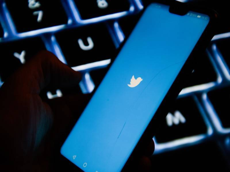 Twitter заблокировал несколько аккаунтов иранских СМИ - news.ru - Англия - Иран - Тегеран - Великобритания - Twitter