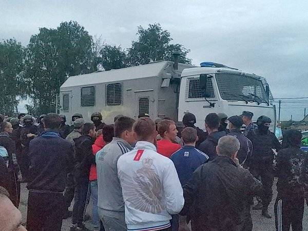 В Чемодановку начали возвращаться уехавшие после массовой драки цыгане - polit.ru