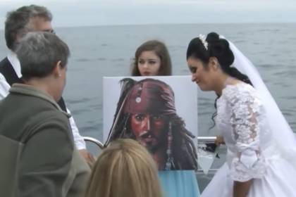 Брак женщины и призрака пирата XVIII века закончился экзорцизмом - lenta.ru - Англия - Ирландия