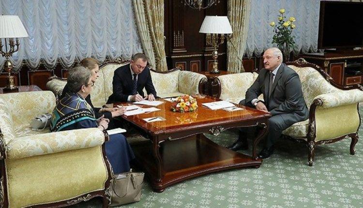 Александр Лукашенко - Лукашенко выразил готовность развивать диалог с Евросоюзом - newtvnews.ru - Украина - Белоруссия - Минск - Брюссель