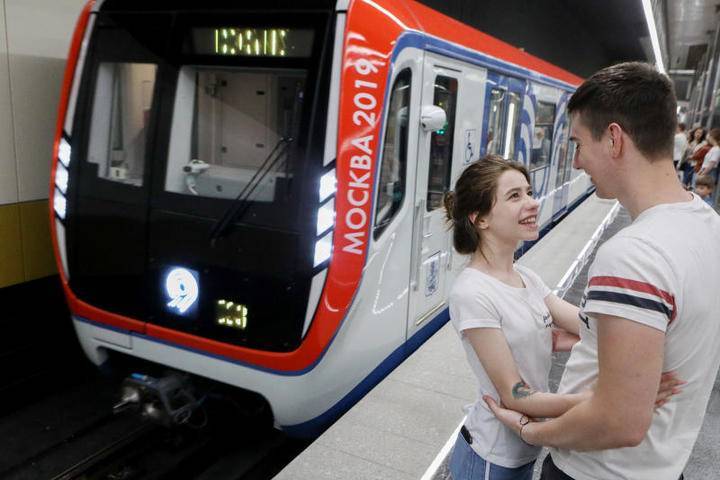 Москвичам предложили выбрать самые красивые новые станции метро - vm.ru - Москва