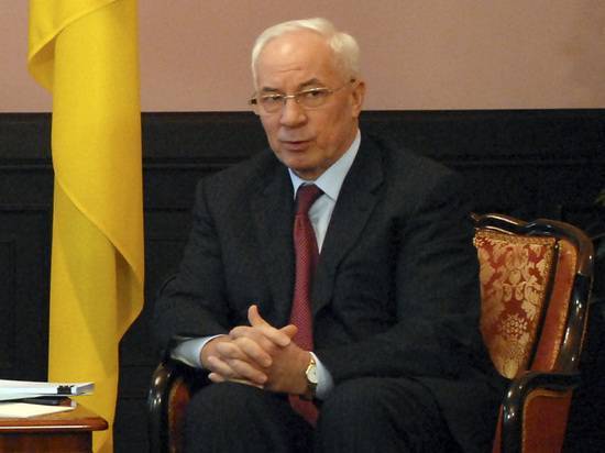 Владимир Зеленский - Петр Порошенко - Михаил Ковалев - Николай Азаров - Мария Мезенцева - Экс-премьер Украины прогнозирует крах «Слуги народа» - vestirossii.com - Украина - Киев - Харьковская обл. - Харьков