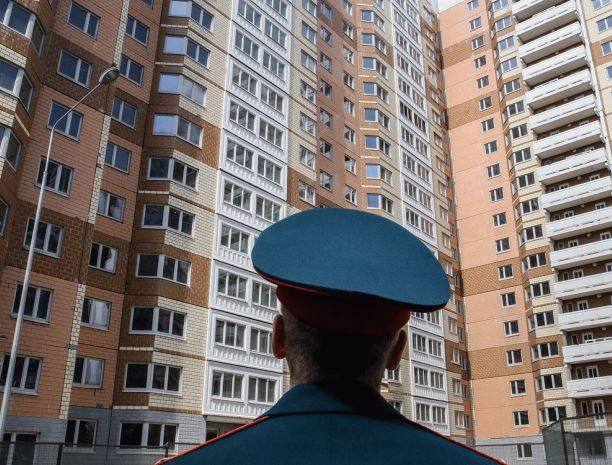 Александр Дворников - Более 450 военнослужащих ЮВО обеспечены жильем по НИС с начала года - vpk-news.ru