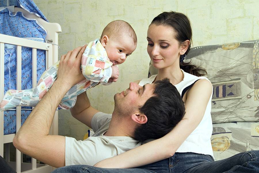 В Глазове две студенческие семьи получили по сто тысяч рублей за рождение первенца - gorodglazov.com - респ. Удмуртия
