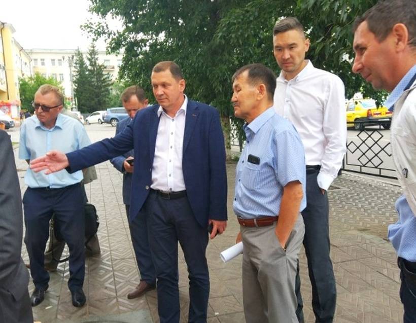 Игорь Шутенков - Центр Улан-Удэ решили привести в порядок к чемпионату мира по женскому боксу - infpol.ru - Улан-Удэ - респ.Бурятия