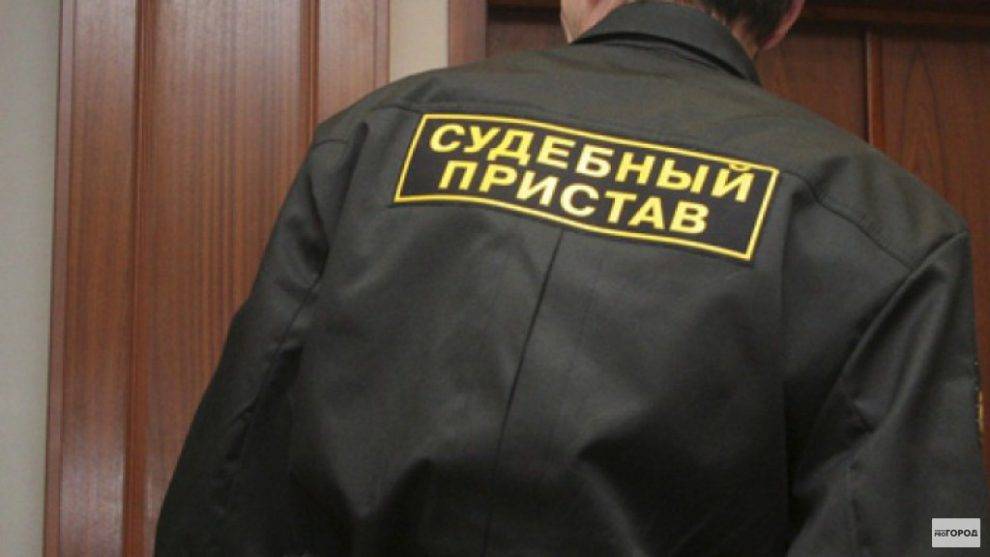 Судебный пристав в Глазове случайно обнаружил мужчину, находящегося в розыске - gorodglazov.com - респ. Удмуртия