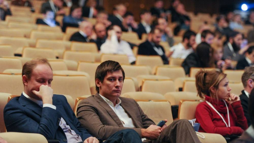 Геннадий Гудков - Дмитрий Гудков - Виталий Милонов - "Пещерное поведение" тянет на уголовное дело: Гудкова осудили за нападение на журналистов в Домодедово - tsargrad.tv - Россия - США - Болгария