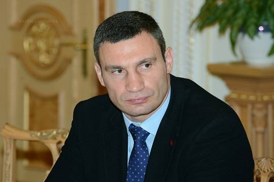 Владимир Зеленский - Петр Порошенко - Виталий Кличко - Офис Зеленского попросил уволить Кличко - versia.ru - Украина - Киев - Киев