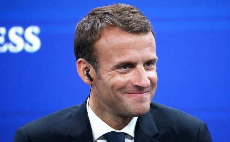Эммануэль Макрон - Президента Франции осудили за притязания на неограниченную власть - vm.ru - Франция - Twitter