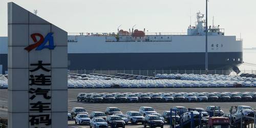 Китай начал экспортировать подержанные автомобили в Россию :: Autonews - vestirossii.com - Россия - Китай - Камбоджа - Пекин - Бирма - Шанхай - Нигерия - Тяньцзинь